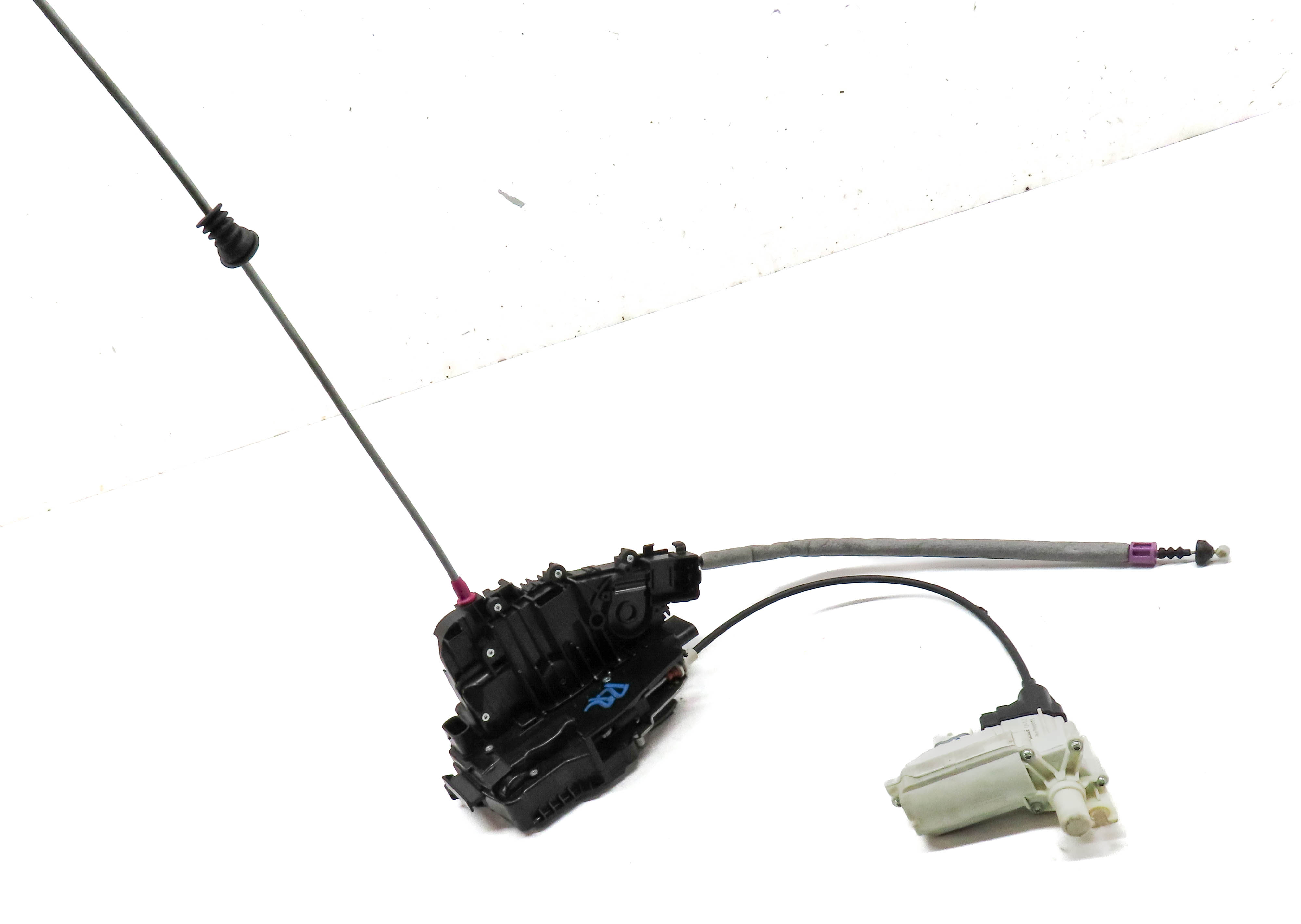 13-15 MERCEDES GL CLASS (X166) REAR RIGHT LOCK LATCH ACTUATOR & SOFT CLOSE MOTOR — exact item pictured